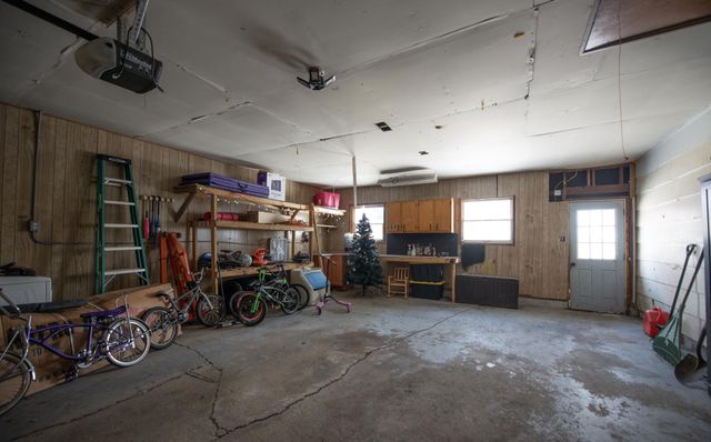 763 Timberline Pkwy, Valparaiso, IN 46385