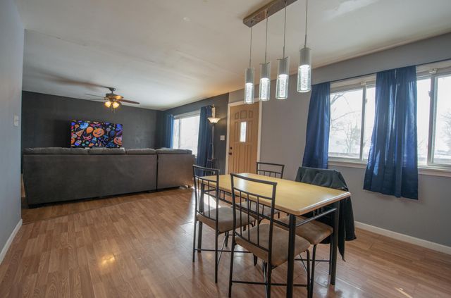 763 Timberline Pkwy, Valparaiso, IN 46385