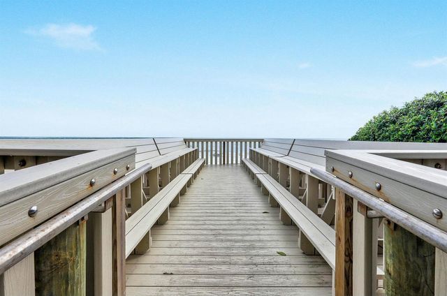 170 Beacon Lane, Jupiter Inlet Colony, FL 33469