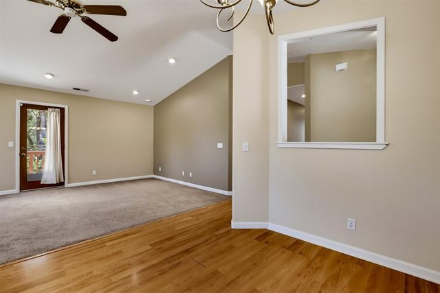 18500 Fair Oaks Dr, Penn Valley, CA 95946