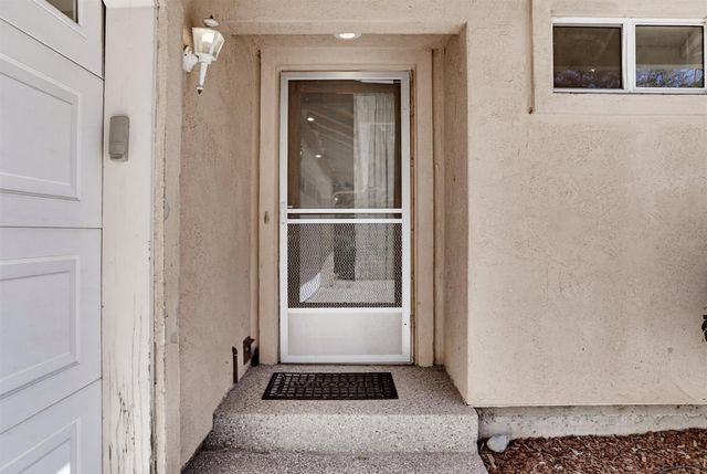 18500 Fair Oaks Dr, Penn Valley, CA 95946