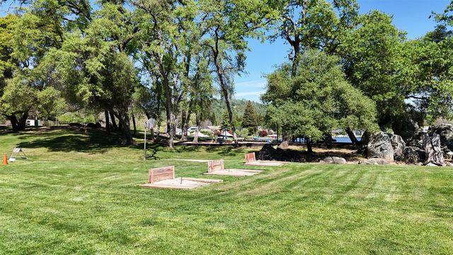 18500 Fair Oaks Dr, Penn Valley, CA 95946