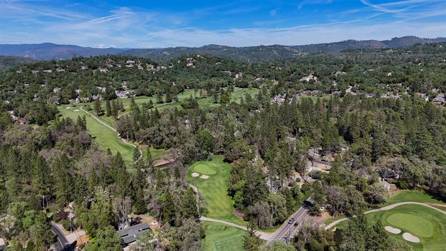18500 Fair Oaks Dr, Penn Valley, CA 95946