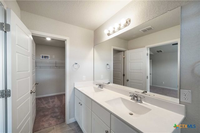 1374 Rios Bend Drive, New Braunfels, TX 78130