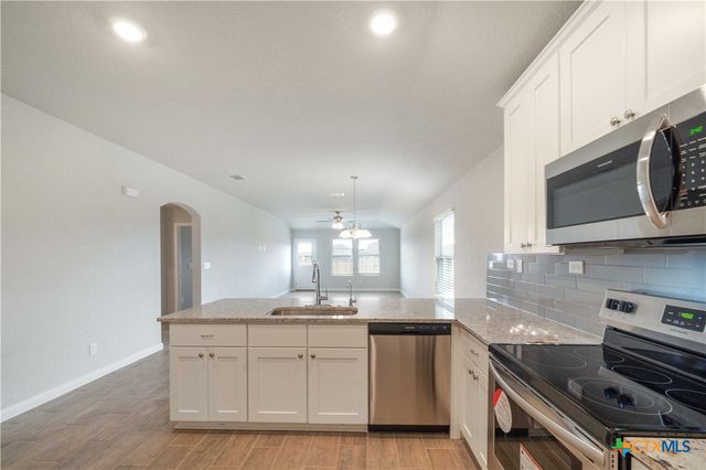1374 Rios Bend Drive, New Braunfels, TX 78130