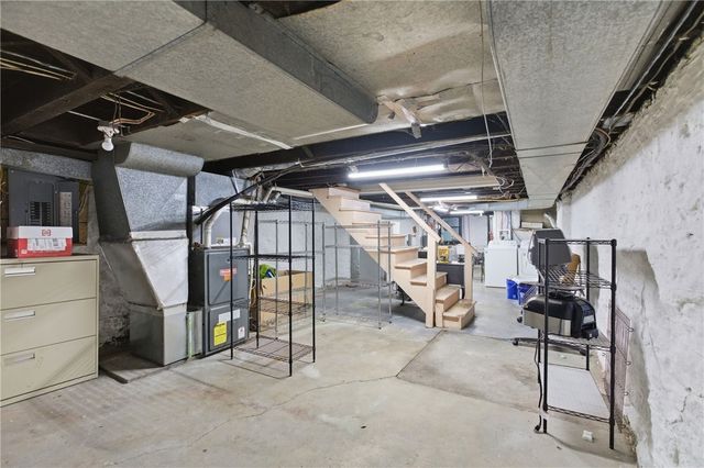 27 Wabash, West End, PA 15220