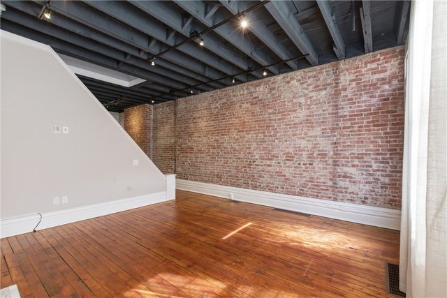 27 Wabash, West End, PA 15220