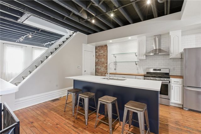 27 Wabash, West End, PA 15220