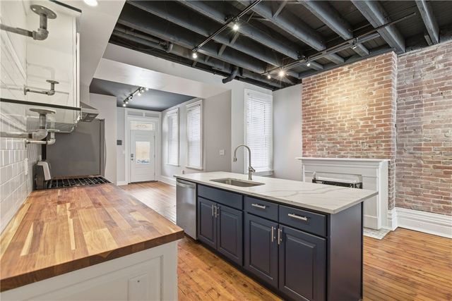 27 Wabash, West End, PA 15220