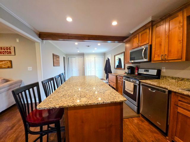 207 East 2nd Street, Larose, LA 70373