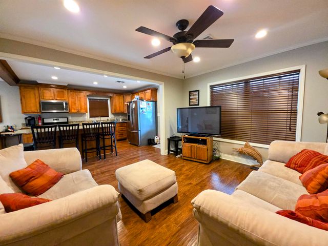 207 East 2nd Street, Larose, LA 70373