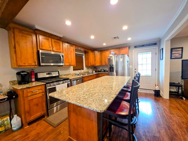 207 East 2nd Street, Larose, LA 70373