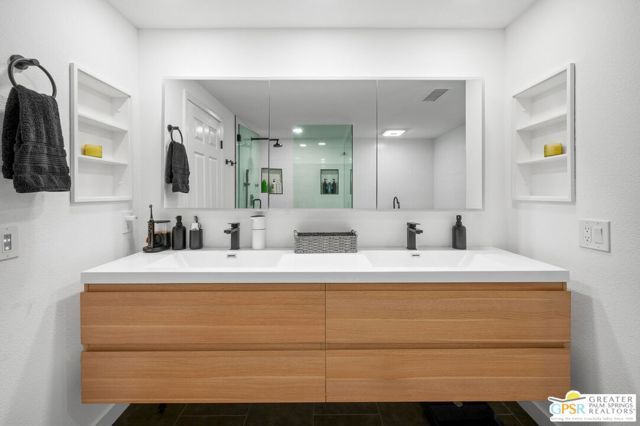 39141 Sweetwater Drive, Palm Desert, CA 92211