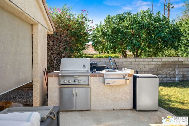 39141 Sweetwater Drive, Palm Desert, CA 92211