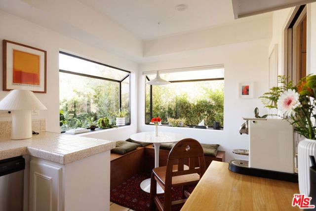 2446 Ronda Vista Drive, Los Angeles, CA 90027