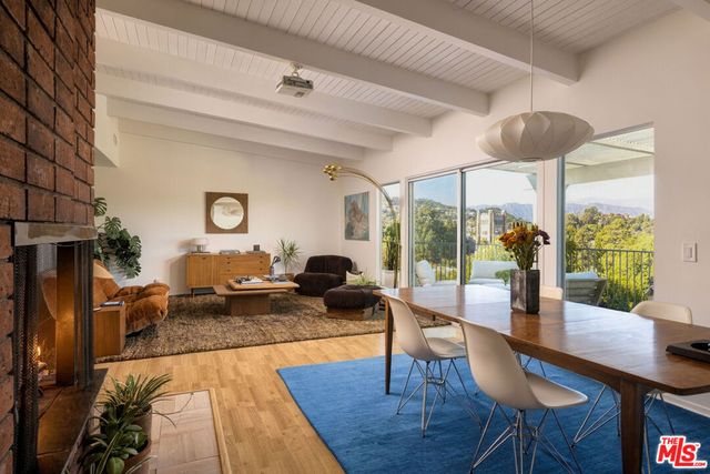 2446 Ronda Vista Drive, Los Angeles, CA 90027