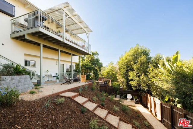 2446 Ronda Vista Drive, Los Angeles, CA 90027