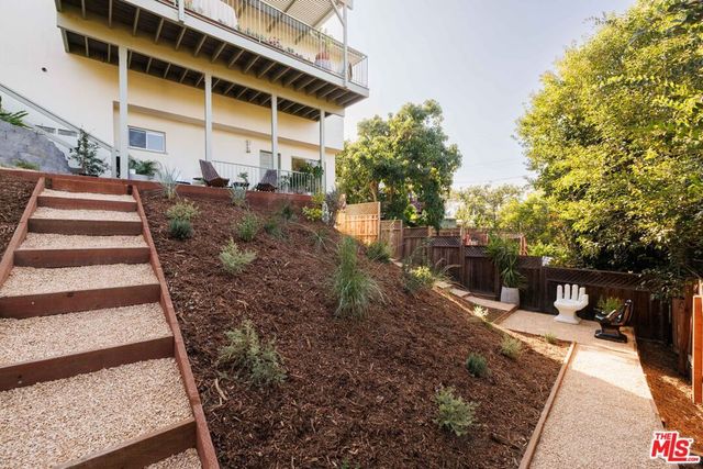 2446 Ronda Vista Drive, Los Angeles, CA 90027