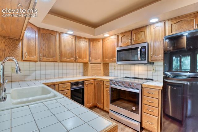 2806 Tenderfoot Hill Street, Colorado Springs, CO 80906