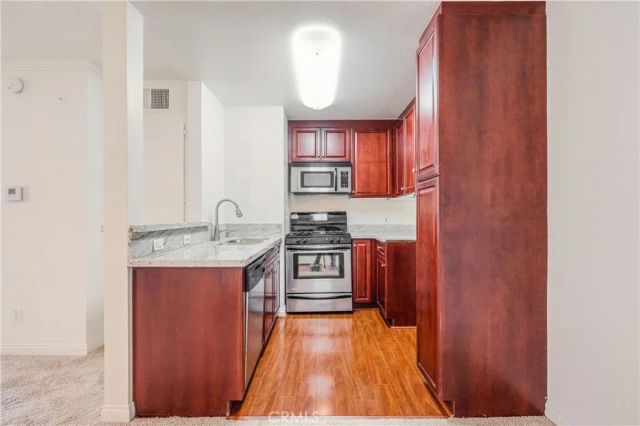 5535 Canoga Avenue 218, Woodland Hills, CA 91367