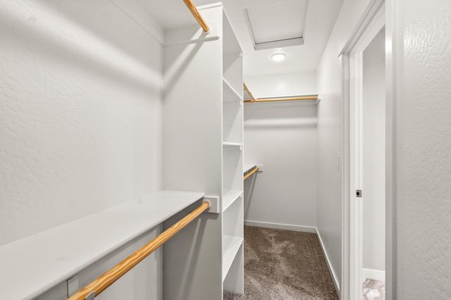 151 Valemont Drive 39, Eagle Point, OR 97524