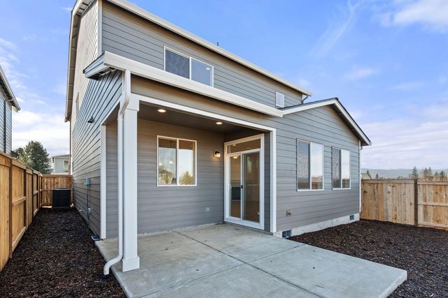 151 Valemont Drive 39, Eagle Point, OR 97524