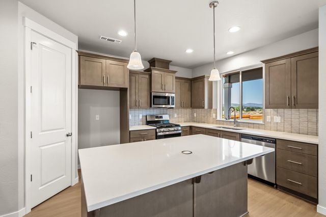 151 Valemont Drive 39, Eagle Point, OR 97524