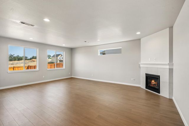 151 Valemont Drive 39, Eagle Point, OR 97524