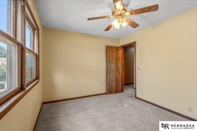 5618 S 155 Street, Omaha, NE 68137