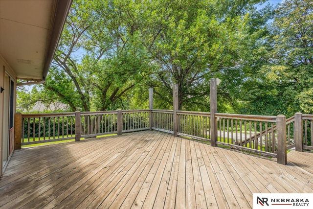 5618 S 155 Street, Omaha, NE 68137