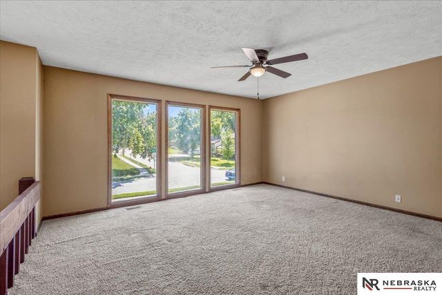 5618 S 155 Street, Omaha, NE 68137