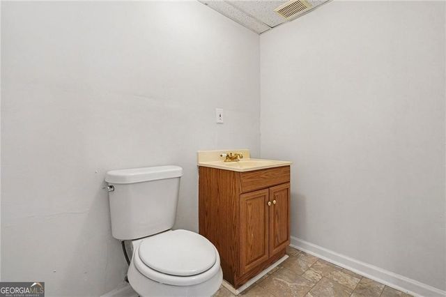 6334 Hillview Lane, Douglasville, GA 30134