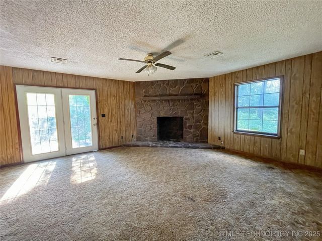 10305 S Alt 75 Highway, Preston, OK 74456