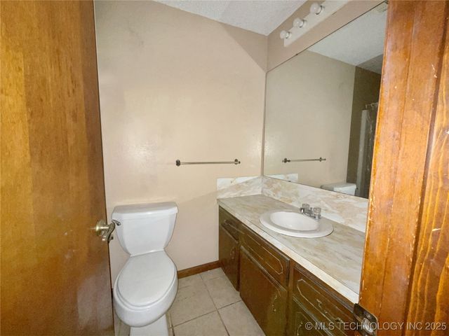 10305 S Alt 75 Highway, Preston, OK 74456