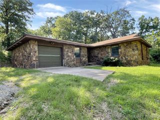 10305 S Alt 75 Highway, Preston, OK 74456