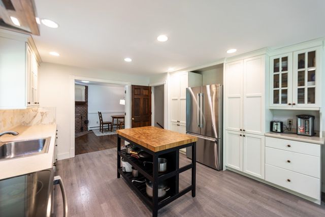 2 Carriage Lane, Hanover, NH 03755