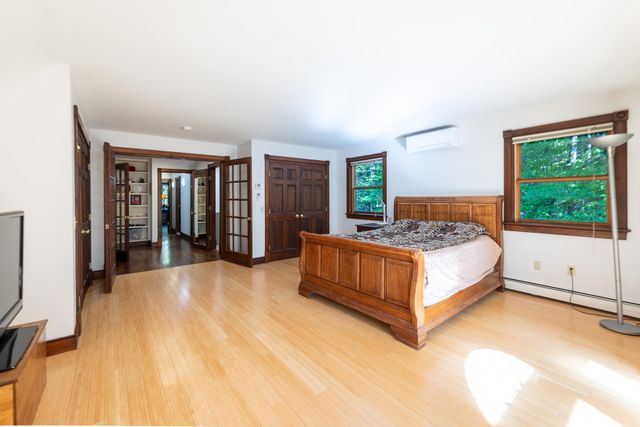 2 Carriage Lane, Hanover, NH 03755