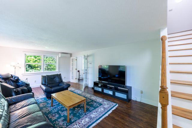 2 Carriage Lane, Hanover, NH 03755