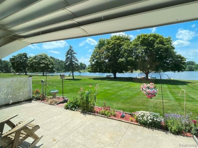 26965 Milford 37, South Lyon, MI 48178