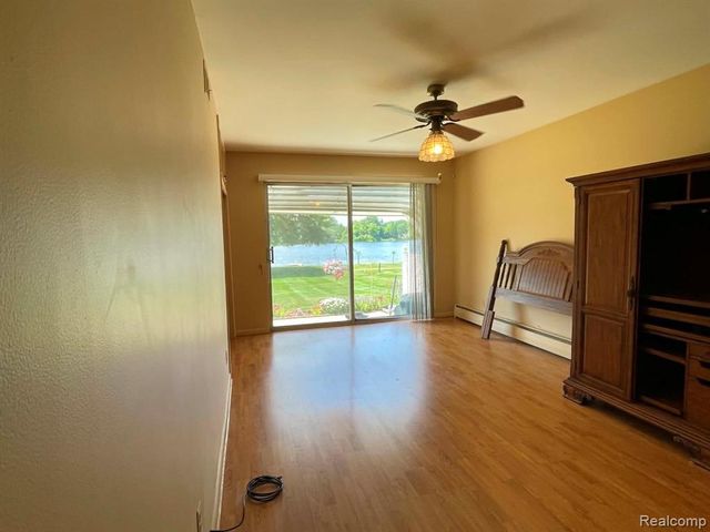 26965 Milford 37, South Lyon, MI 48178