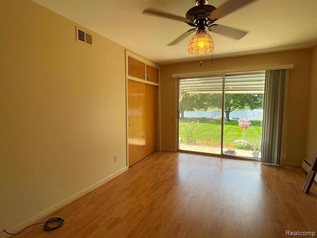26965 Milford 37, South Lyon, MI 48178