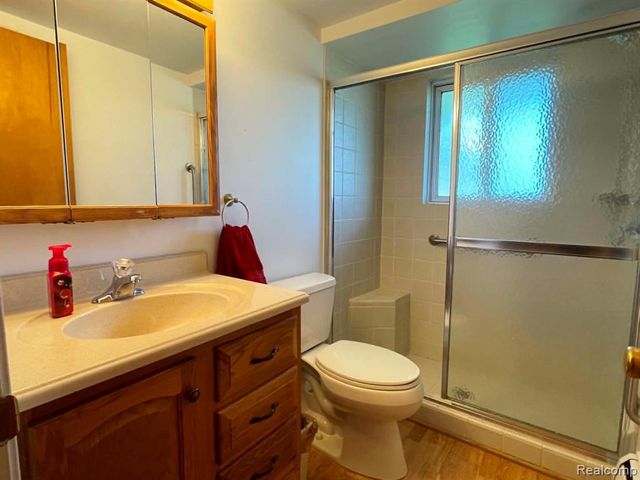 26965 Milford 37, South Lyon, MI 48178