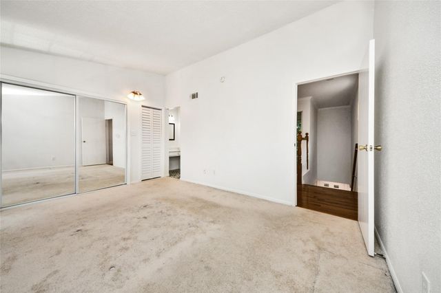10615 Briar Forest Drive 1001, Houston, TX 77042