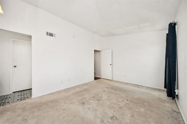 10615 Briar Forest Drive 1001, Houston, TX 77042