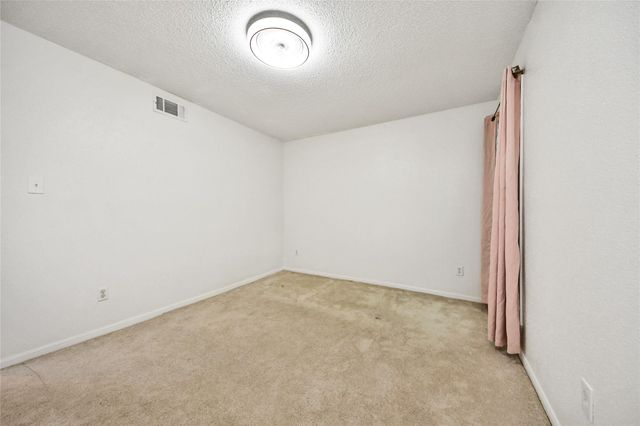 10615 Briar Forest Drive 1001, Houston, TX 77042