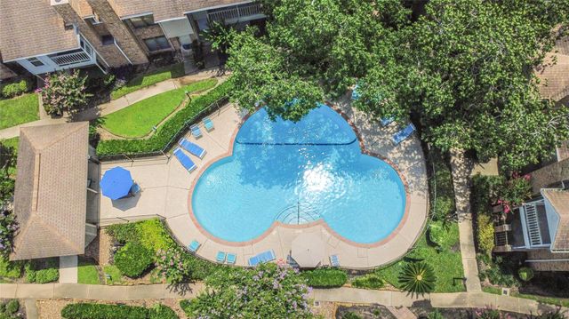 10615 Briar Forest Drive 1001, Houston, TX 77042