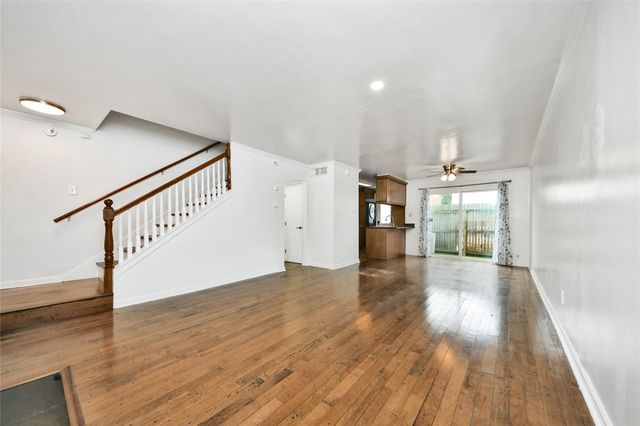 10615 Briar Forest Drive 1001, Houston, TX 77042