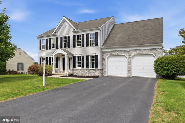 85 ANGELA LN, York, PA 17402