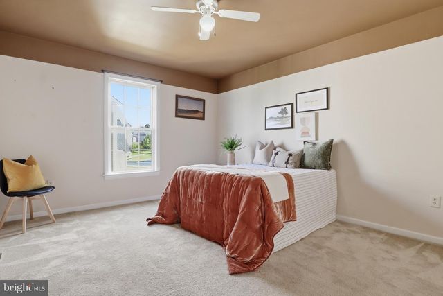 85 ANGELA LN, York, PA 17402