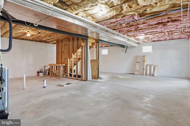 85 ANGELA LN, York, PA 17402